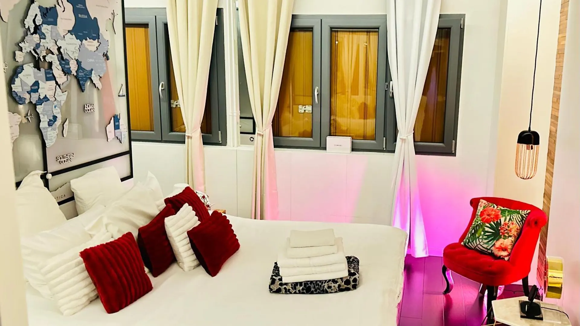 Apartamento Luxury Rooftop Escape With Jacuzzi & Sacre-Coeur View París