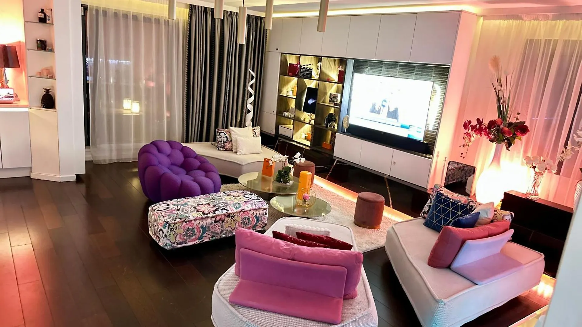 פריז Luxury Rooftop Escape With Jacuzzi & Sacre-Coeur View צרפת